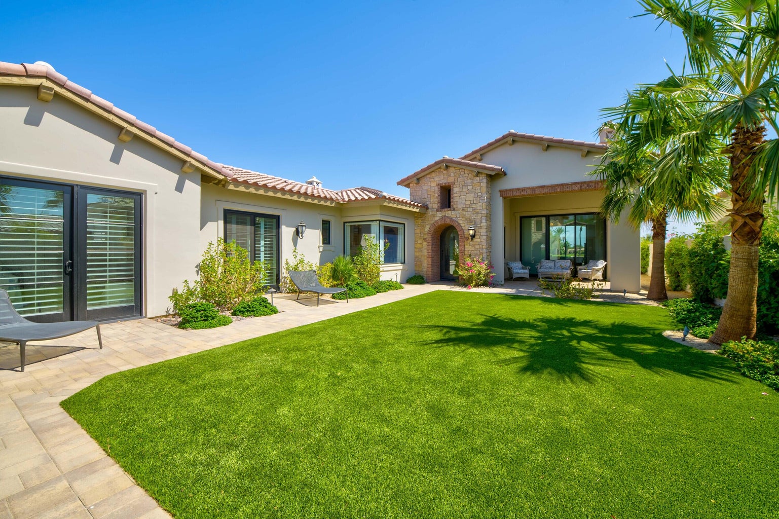 20250816203932415225000000-o