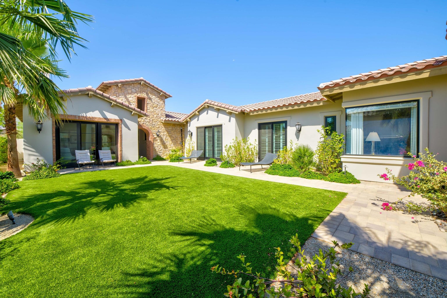 20250816203937124528000000-o-1